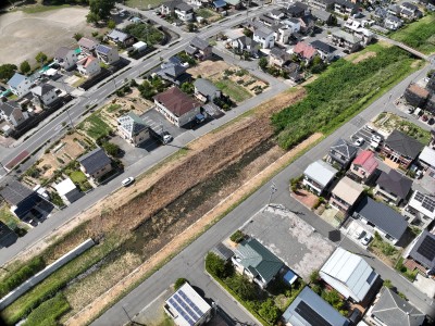 〈 伝わる工事標示板 〉　令和７年度 国補大規模特定河川工事 岡田川